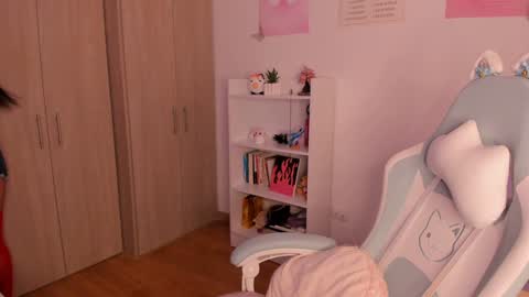 Snapshot of alexa_6908 chatting on January 18, 12:35 am alexa online show from January 18, 12:35 am