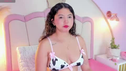Snapshot of alexa_cutte_ chatting on July 10, 11:13 am A L E X A online show from July 10, 11:13 am