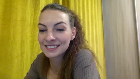 Snapshot of alexa_dreaam chatting on October 14, 5:03 pm alexa_dreaam online show from October 14, 5:03 pm
