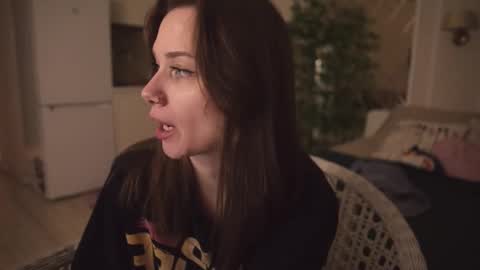 Snapshot of alexa_feels chatting on October 18, 3:46 pm Little Duck homie online show from October 18, 3:46 pm