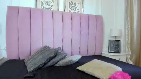 Snapshot of alexa_fox669 chatting on June 24, 1:54 pm Alexa online show from June 24, 1:54 pm