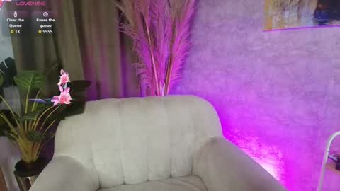 Snapshot of alexa_foxx27 chatting on October 22, 8:52 pm alexa_foxx27 online show from October 22, 8:52 pm