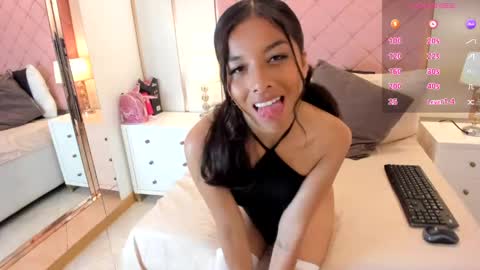 Snapshot of alexa_jonees chatting on May 28, 7:22 pm Alexa online show from May 28, 7:22 pm