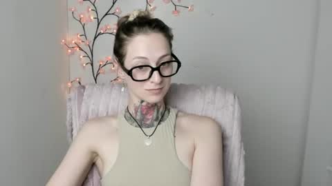 Snapshot of alexa_kittie chatting on June 26, 11:36 am Alexa online show from June 26, 11:36 am