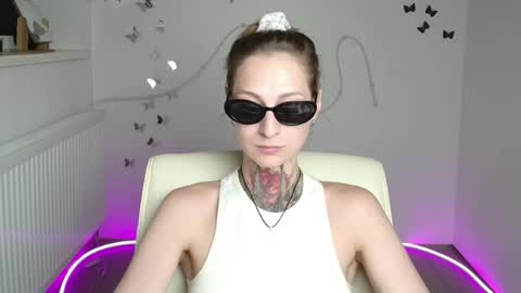Snapshot of alexa_kittie chatting on July 22, 11:24 am Alexa online show from July 22, 11:24 am