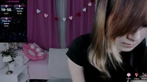 alexa_lexi online show from May 26, 10:44 am