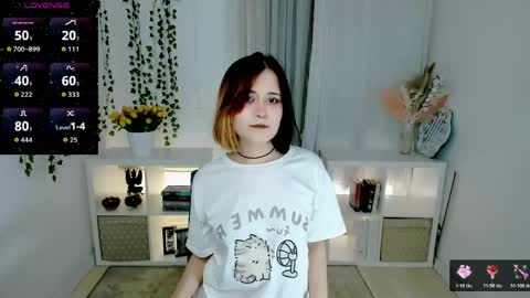 alexa_lexi online show from June 4, 10:43 am