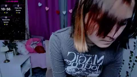 alexa_lexi online show from June 10, 11:31 am