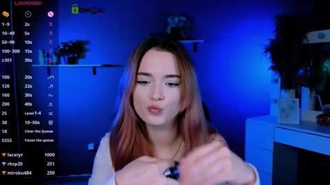 alexa_night_ online show from October 8, 5:43 pm