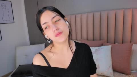 Alexa Thaylor online show from September 12, 1:44 pm