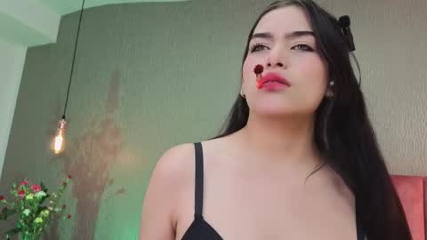 Alexa Thaylor online show from February 18, 2:24 pm