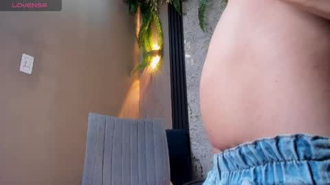 Snapshot of alexaa_carter chatting on June 9, 7:58 pm Alexa online show from June 9, 7:58 pm