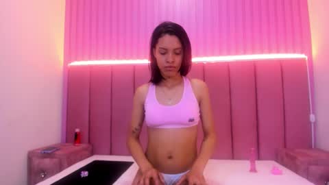 alexagrace12 online show from January 18, 2:21 pm