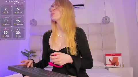 Alexa Handler online show from April 23, 7:49 pm