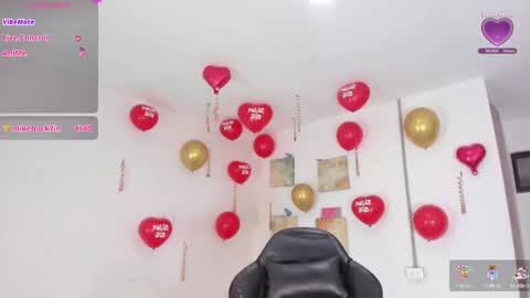 Snapshot of alexalovecastle1 chatting on February 15, 3:31 am Alexandra Castillo online show from February 15, 3:31 am