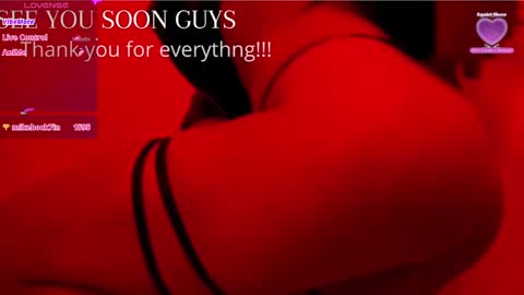 Snapshot of alexalovecastle1 chatting on February 15, 6:33 am Alexandra Castillo online show from February 15, 6:33 am