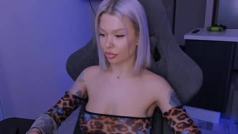 Alexa Mason online show from February 1, 6:10 am