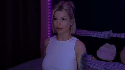Alexa Mason online show from June 20, 2:03 am