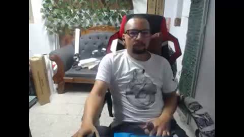 Snapshot of alexamdergal chatting on January 1, 3:03 pm Alexamdergal online show from January 1, 3:03 pm