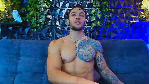 Alex Collin online show from August 4, 10:40 am