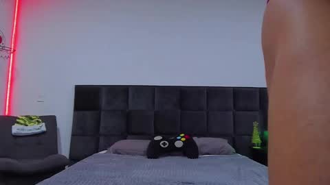 Snapshot of alexander_martines chatting on December 25, 1:20 am Onlyfansalexmartinezwb Instagram alexwbmartinez Twitter martinezcb937 online show from December 25, 1:20 am