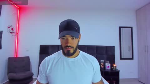 Snapshot of alexander_martines chatting on February 18, 1:10 am Onlyfansalexmartinezwb Instagram alexwbmartinez Twitter martinezcb937 online show from February 18, 1:10 am