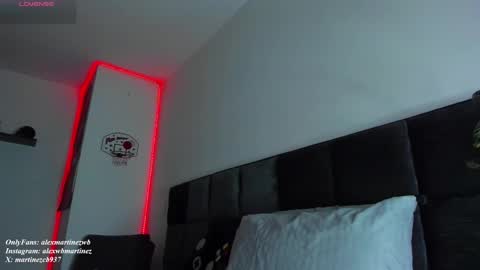 Snapshot of alexander_martines chatting on September 22, 12:34 am Onlyfansalexmartinezwb Instagram alexwbmartinez Twitter martinezcb937 online show from September 22, 12:34 am