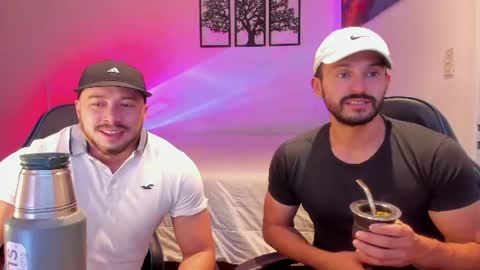 Alexander Jaz online show from June 15, 11:23 am