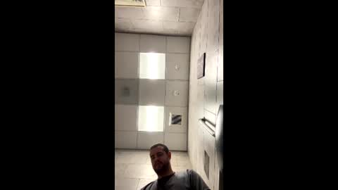 Snapshot of alexanderjessrivera chatting on June 8, 2:06 pm alexanderjessrivera online show from June 8, 2:06 pm