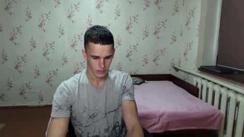 Snapshot of alexanderstrongs chatting on November 28, 11:02 am alexanderstrongs online show from November 28, 11:02 am