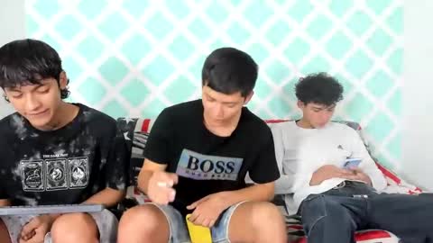 Snapshot of alexandluke1 chatting on December 17, 7:04 pm chicos hot online show from December 17, 7:04 pm