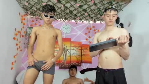 Snapshot of alexandluke1 chatting on March 11, 6:52 pm chicos hot online show from March 11, 6:52 pm