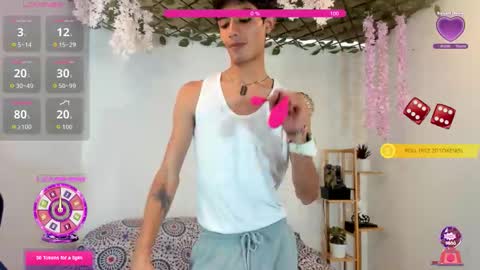Snapshot of alexandluke1 chatting on September 8, 3:22 pm chicos hot online show from September 8, 3:22 pm