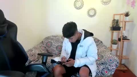 Snapshot of alexandluke1 chatting on September 9, 2:27 pm chicos hot online show from September 9, 2:27 pm