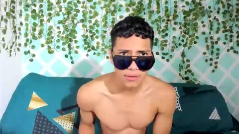 Snapshot of alexandluke1 chatting on September 28, 1:16 pm chicos hot online show from September 28, 1:16 pm