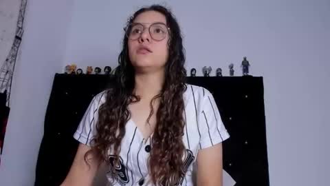 alexandra clauss online show from February 16, 10:06 pm