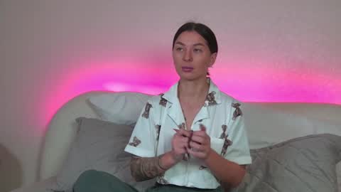 Snapshot of alexandrabloom chatting on January 14, 6:49 pm AlexandraBloom online show from January 14, 6:49 pm