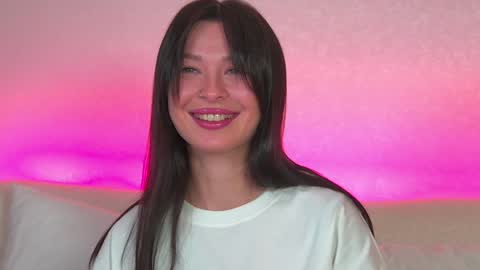 Snapshot of alexandrabloom chatting on January 19, 5:05 am AlexandraBloom online show from January 19, 5:05 am