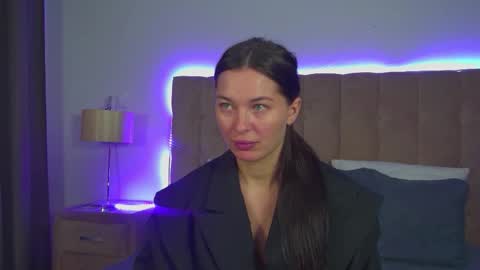 Snapshot of alexandrabloom chatting on November 30, 6:12 pm AlexandraBloom online show from November 30, 6:12 pm