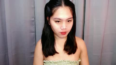 Snapshot of alexandralovely_9 chatting on June 8, 10:21 pm Andrea online show from June 8, 10:21 pm