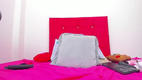 Snapshot of alexandramaravilla chatting on February 23, 9:55 am ALEXANDRA online show from February 23, 9:55 am