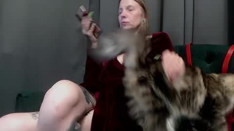 Snapshot of alexandrazaryanova chatting on June 20, 8:11 pm Alexandra online show from June 20, 8:11 pm