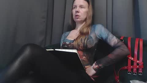 Snapshot of alexandrazaryanova chatting on July 2, 8:09 am Alexandra online show from July 2, 8:09 am