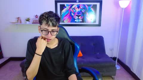 alex online show from May 5, 1:52 pm