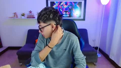 alex online show from May 8, 2:00 pm