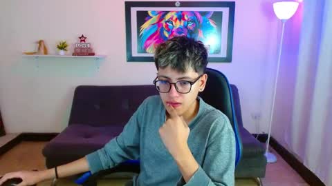 alex online show from May 11, 1:39 pm