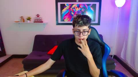 alex online show from May 19, 2:01 pm
