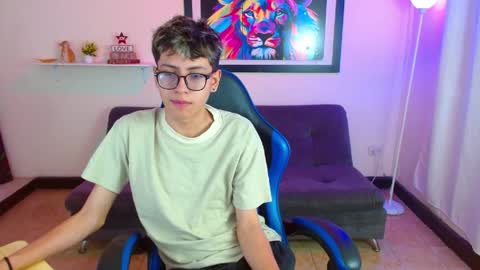 alex online show from May 28, 1:52 pm