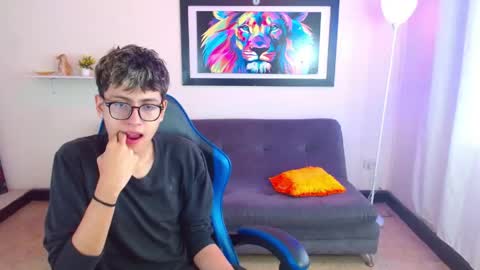 alex online show from June 5, 2:01 pm