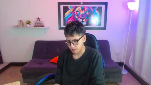 alex online show from June 19, 2:43 pm